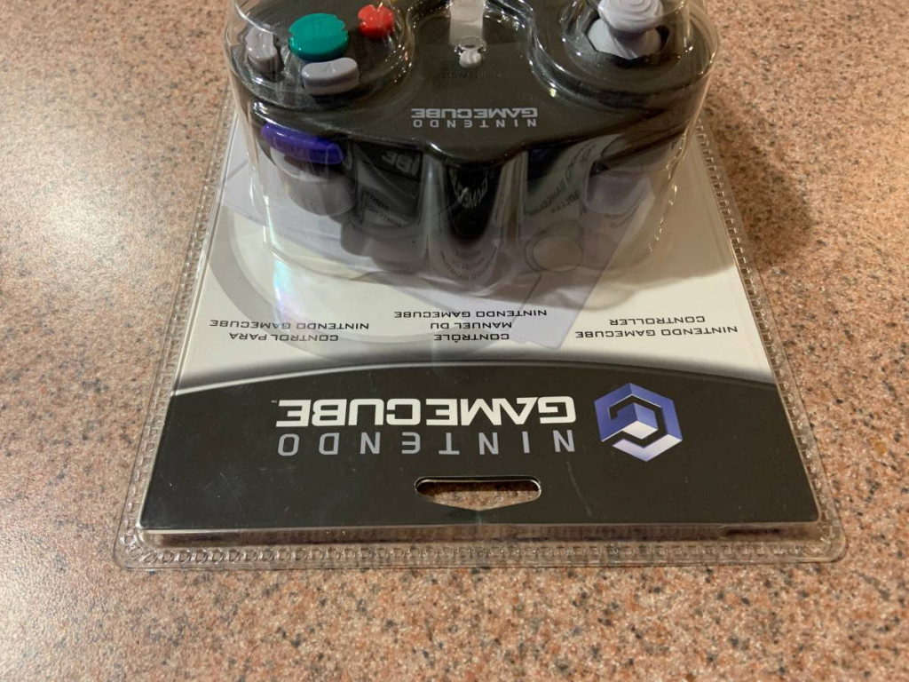 OFFICIAL NINTENDO GAMECUBE OEM CONTROLLER BLACK SEALED BLISTER PACK