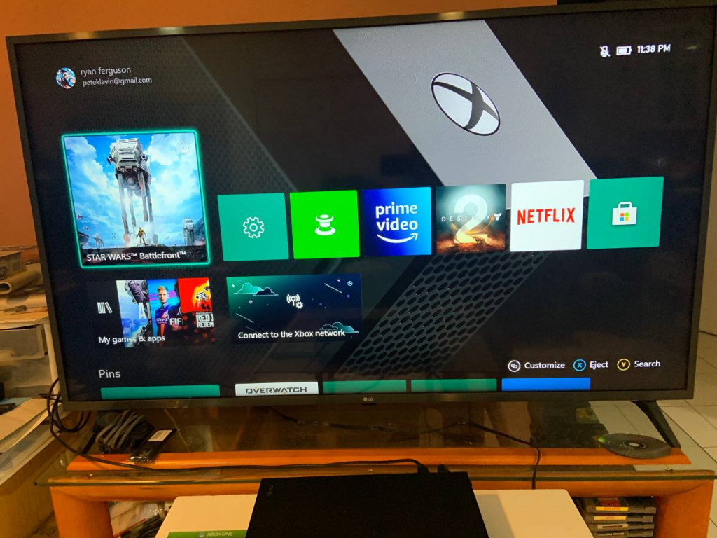 Xbox One S 1TB console with 7 games