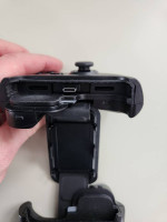 Razer Kishi mobile game controller (v1)