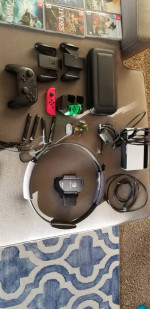 Complete nintendo switch OLED model bundle w/15 games - 2 Zelda games