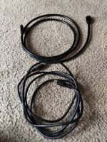 2 HDMI cables