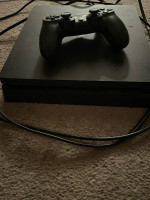 Playstation 4 slim, black, good condition (clean and sanitize before using it!)
