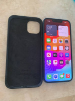 Like new unlocked iPhone 13 128gb