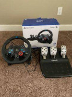 Logitech G29 Driving Force Racing Wheel and Floor Pedals