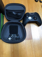 Elite Wireless Controller/Paddle w/ Case.