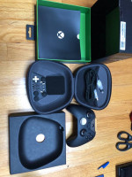Elite Wireless Controller/Paddle w/ Case.