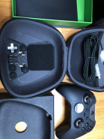 Elite Wireless Controller/Paddle w/ Case.