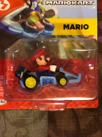 Brand New Unopened JAKKS PACIFIC MARIOKART Minifigure and Race Vehicle