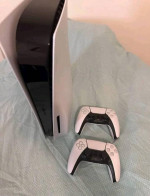 PS 5 Digital console with two controllers