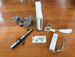 Nintendo Wii Console w/ Nunchuck WiiMote Cables and 5 Games