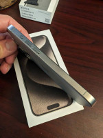 Apple iPhone 15 pro titanium, unlocked