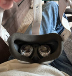 Oculus Meta Quest 2 and Anker Dock