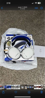 Arctic wireless headset like new less than 10 hours