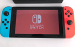 Used Nintendo 32G Switch with Pro Controller and Two Zelda Games