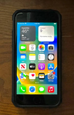 USED - Unlocked Black iPhone SE Gen2 (128GB)