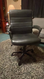 Gaming monitor,desk,and chair