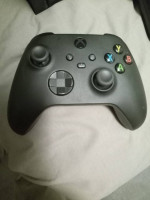 Xbox Series X w/ cables and 2 black controllers. *Mint *Works Great