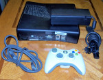 LOADED Xbox 360 S set w 23 Games (Minecraft) controller, cords, power