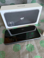 Midnight Black Apple iPhone 11