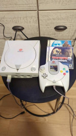 Sega Dreamcast Console w/2 games