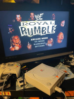 Sega DreamCast with 3 controllers/VMU/Game “”Tested””