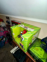 10 collectibe Nintendo Items/consoles great for any retro gamer/collector!