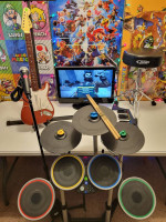Complete Nintendo Wii Rockband 3 Guitar Drums Keytar Mic Video Game Set
