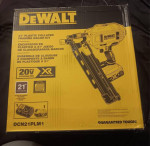 DeWalt 21° framing nailer