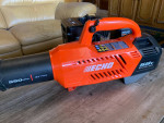Cordless blower