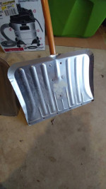SNOW SHOVEL -  Aluminum