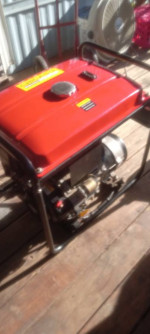 CHICAGO ELECTRIC 4600 WATT ELECTRIC KEY START GENERATOR