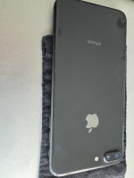 Apple iPhone 8 Plus - Unlocked - 64BG - Space Grey