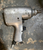 Campbell Hausfeld TL1002 1/2" Drive Pneumatic Air Impact Wrench