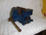 4" Bench VISE  * Swivel Base Excellent Condition