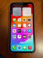 Apple iPhone XR, Watch and AirPods