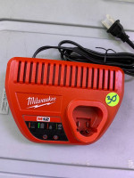 MILWAUKEE CHARGER M12