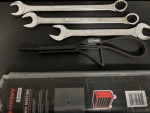 FOR SALE:  HUSKY PRO TOOLS BOX AND TOOLS   $800.00