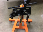 Engine stand 2000 lbs capacity made by jet equipment and tool