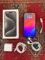 Like New iPhone 15 Pro 512 GB All Accessories
