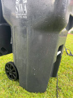 Wash and pressure cleaning your garbage can