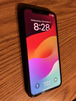 Iphone XR - 64G- Unlocked