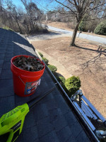 College Kids Roof & Gutter Cleaning