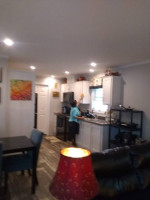 CLEANING AND JANITORAIL SERVICES !! MOVING HAULING , TRASH CONTAINERS