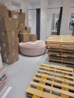 26' LONG BOX TRUCK / MOVING SERVICE / FREIGHT DELIVERY