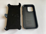 Otterbox Defender for Iphone 14pro NOT THE MAX