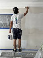 🏡 House Painter and Movers ready to begin. Painters and Moving help