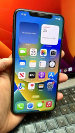 11 pro max iPhone 64gb