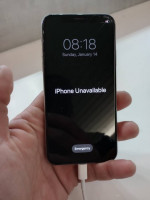 iphone XS 64GB cracked screen