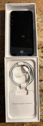 NEW UNLOCKED iPhone SE 3rd Gen - $429 at Apple
