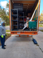 {MY BUDGET MOVERS EXPERT IN MOVING}
